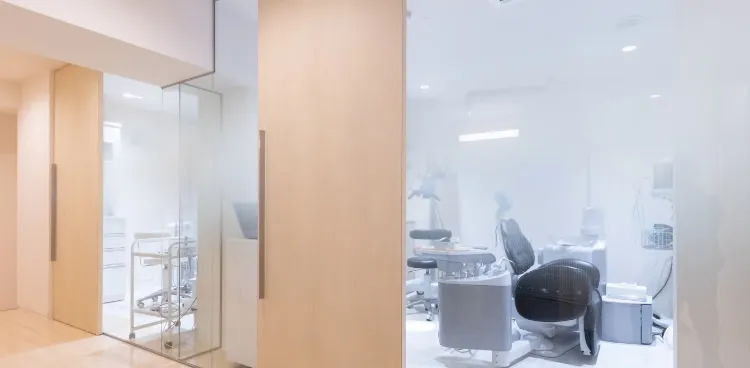 お子さま連れのママも安心な個室診察室を完備